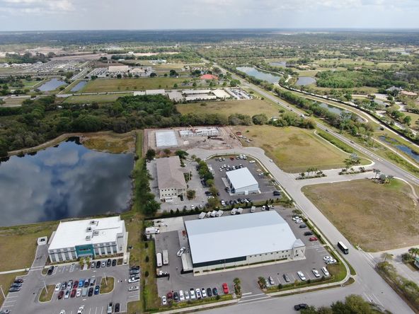 8240 Vicela Drive, Sarasota, FL 34240